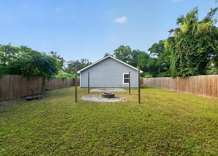 Charming 3br Home, 10 Minutes To Airport *